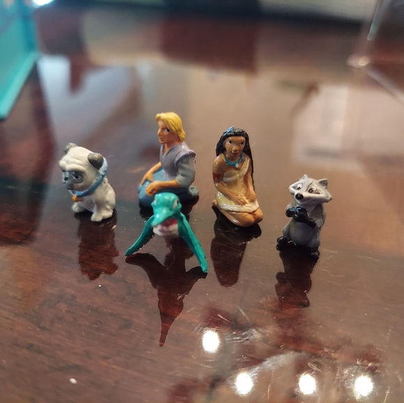 Disney Pocahontas Mini Figurine SetSOLD - Picture 12 of 17